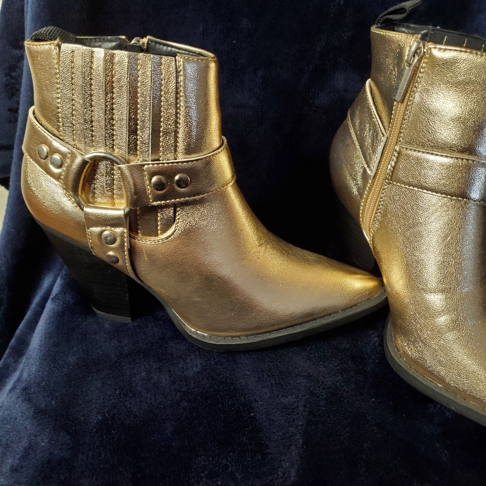 Booties - Picture 4 of 5